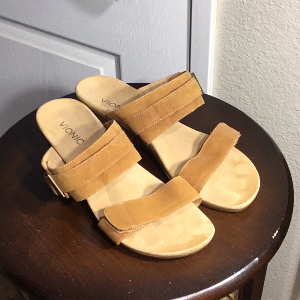 Vionic Orthaheel Natoma Leather nubuck tan Buckle 2 Strap Slide Wedge Sandals